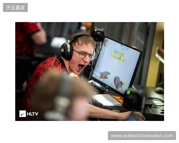 卡什:跟莱万并肩作战感觉很棒;希望能随波兰再踢一次世界杯